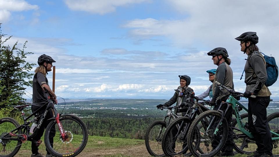 Teaching a group of bike students